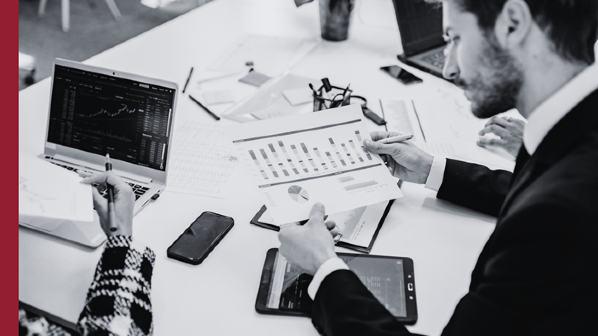 Descubre qué es la forma jurídica de una empresa, sus tipos y cómo influye en la protección legal y aseguradora de tu negocio